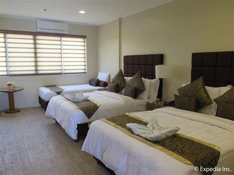 Splash Suites .
